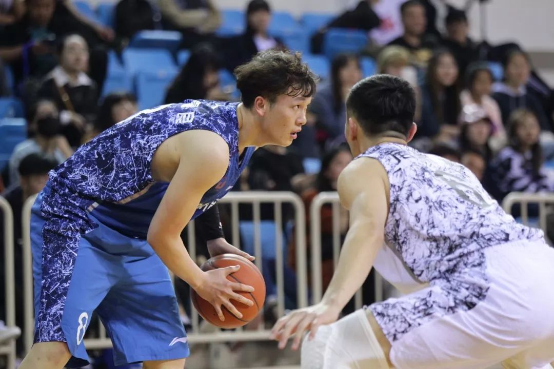 俄罗斯篮球超级联赛：莫斯科劲旅夺冠